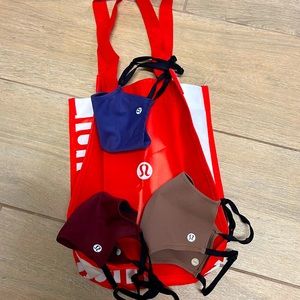Lululemon 3 face mask